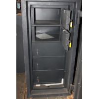 Сейф Паритет CLІІ 150К з ячейками (Б/У)